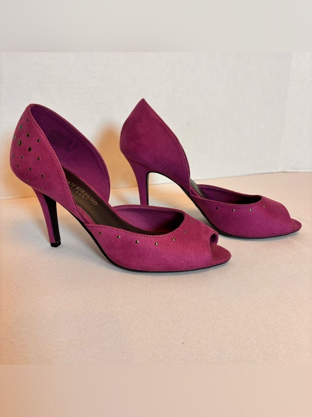 Christian Siriano for Payless Fuchsia Faux Suede Studded Peep Toe Heels 7.5
